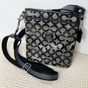 Y2K Coach Op Art Swingpack 43210 Black Patent Leather Crossbody Bag